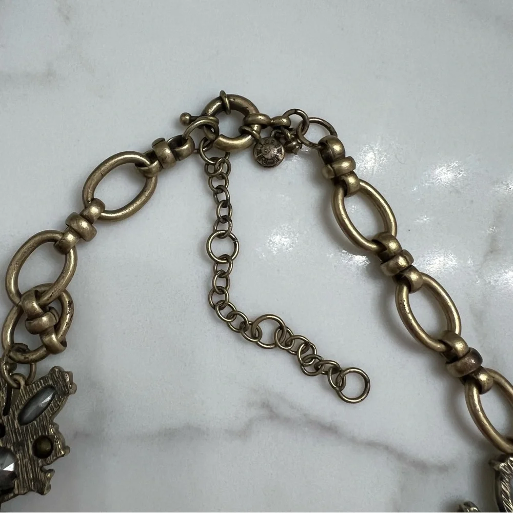 J.Crew Floral Cluster Crystal Statement Necklace - 1 Stone Missing - Picture 5 of 8